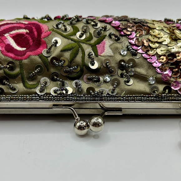Aldo⎪Vintage Beaded Floral Satin Evening Bag - Picture 4 of 14